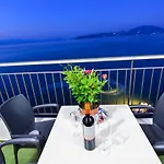 Marzi Boutique 2* Nerantza