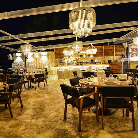 Marzi Boutique Hotel 2*