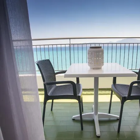 Marzi Boutique Nerándza