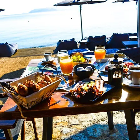 Marzi Boutique Szálloda Nerándza