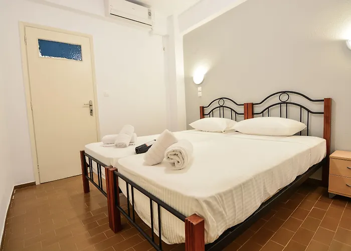 Marzi Boutique 2* Νεράντζα