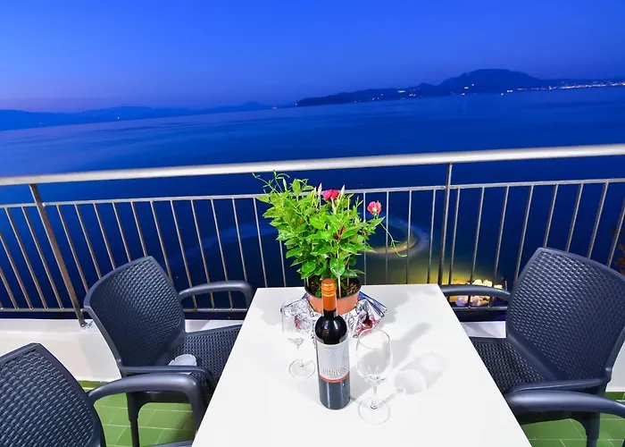 Marzi Boutique 2* Νεράντζα